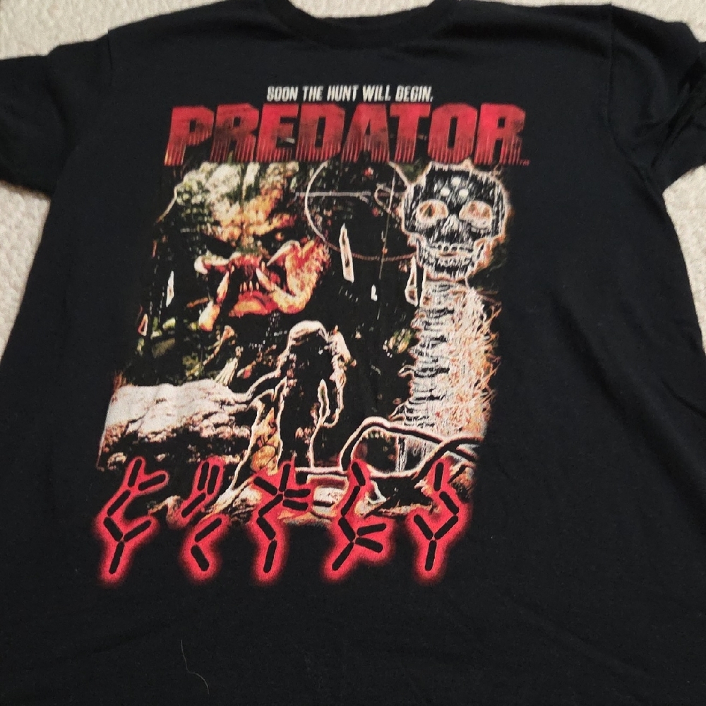 ALIEN PREDATOR TSHIRT
